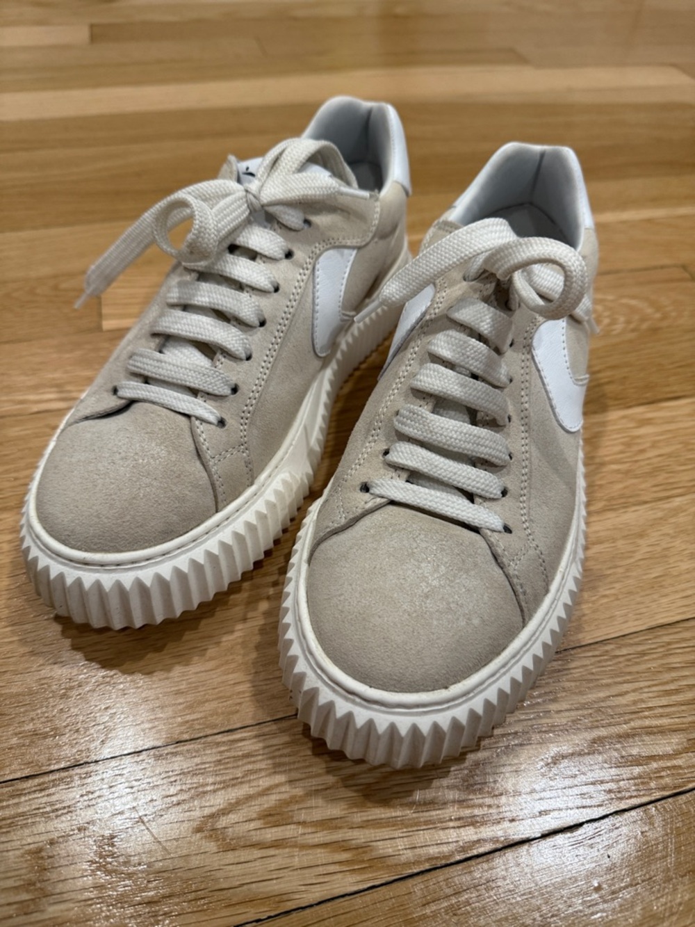 Voile Blanche Beige and White Suede Platform Sneakers